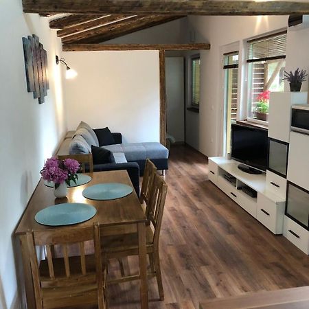 Tulipan Apartman Eger Extérieur photo