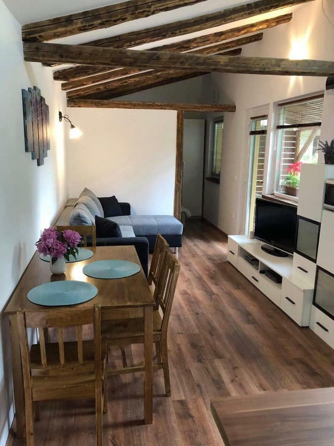 Tulipan Apartman Eger Extérieur photo